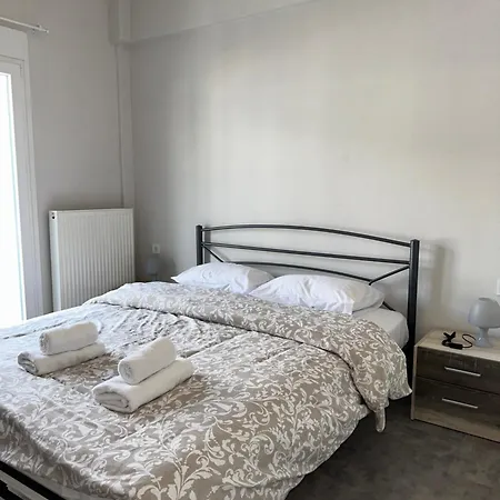 Cozy And Central Apartment Thessaloniki